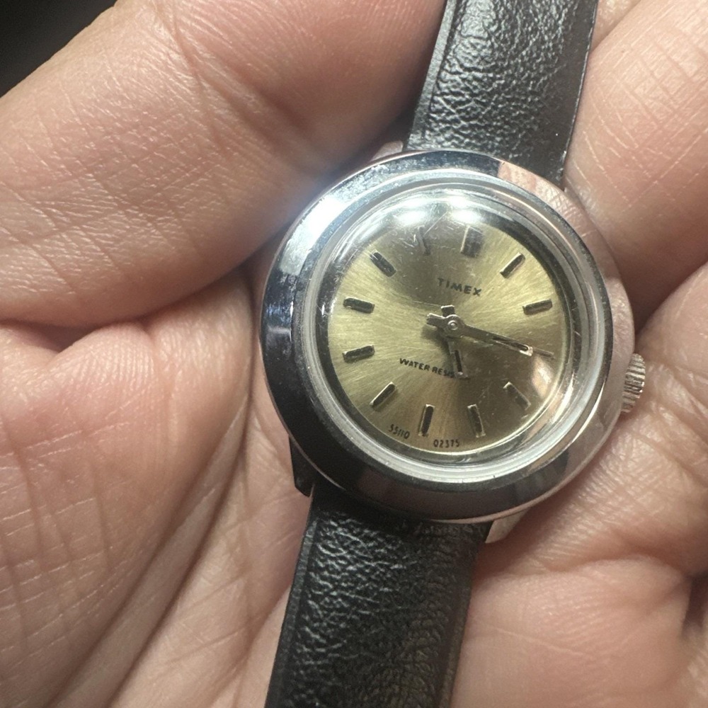 Works VTG 1975 Timex Watch Women Manual Wind Fancy Dial Black Leather Band 27mm